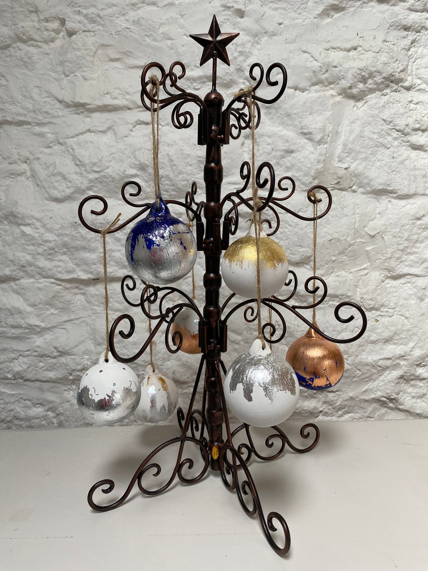 Gold Leaf Christmas Baubles Workshop - Wednesday 12th November 2025