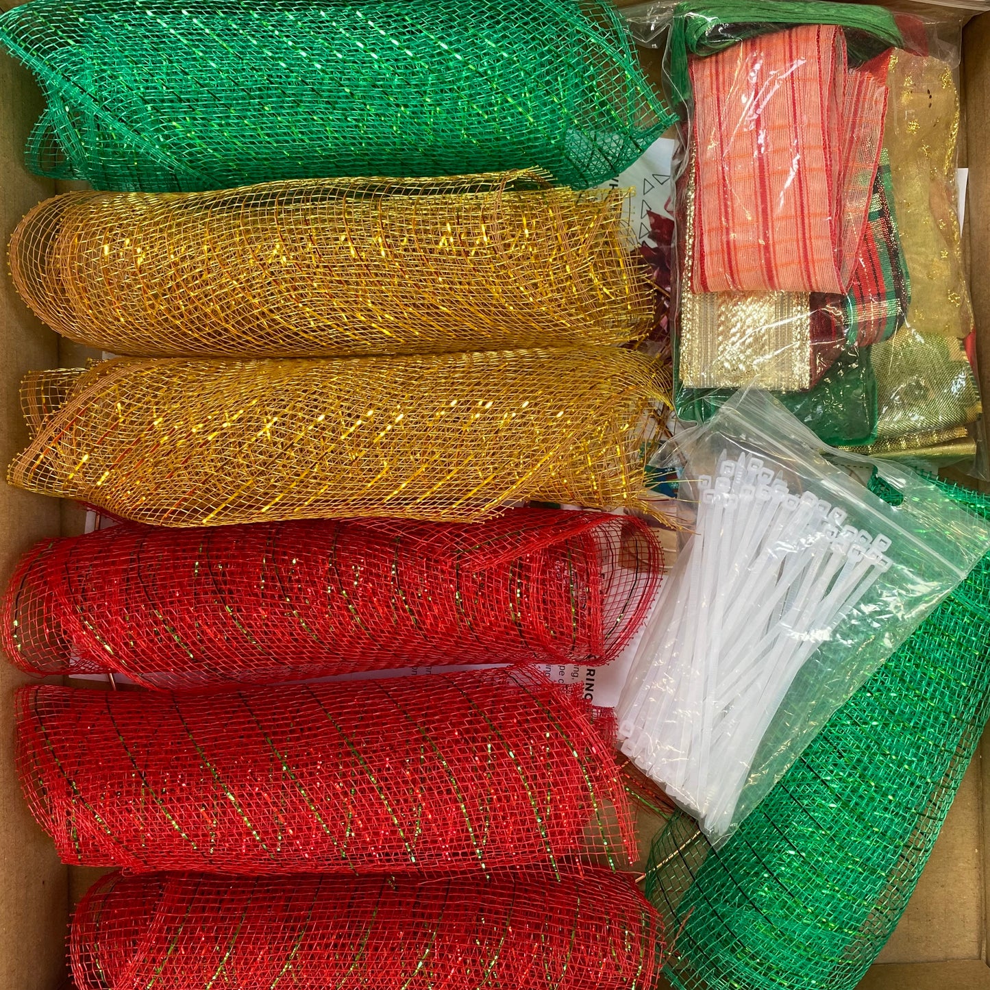 Deco Mesh & Ribbon Christmas Wreath Kit