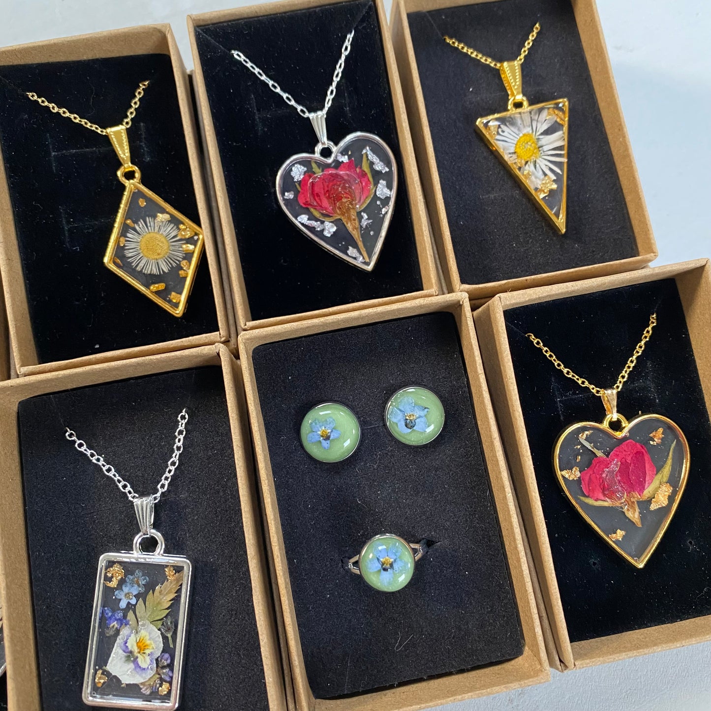 UV Resin Botanical Jewellery & Gifts Workshop - Sunday 2nd November 2025