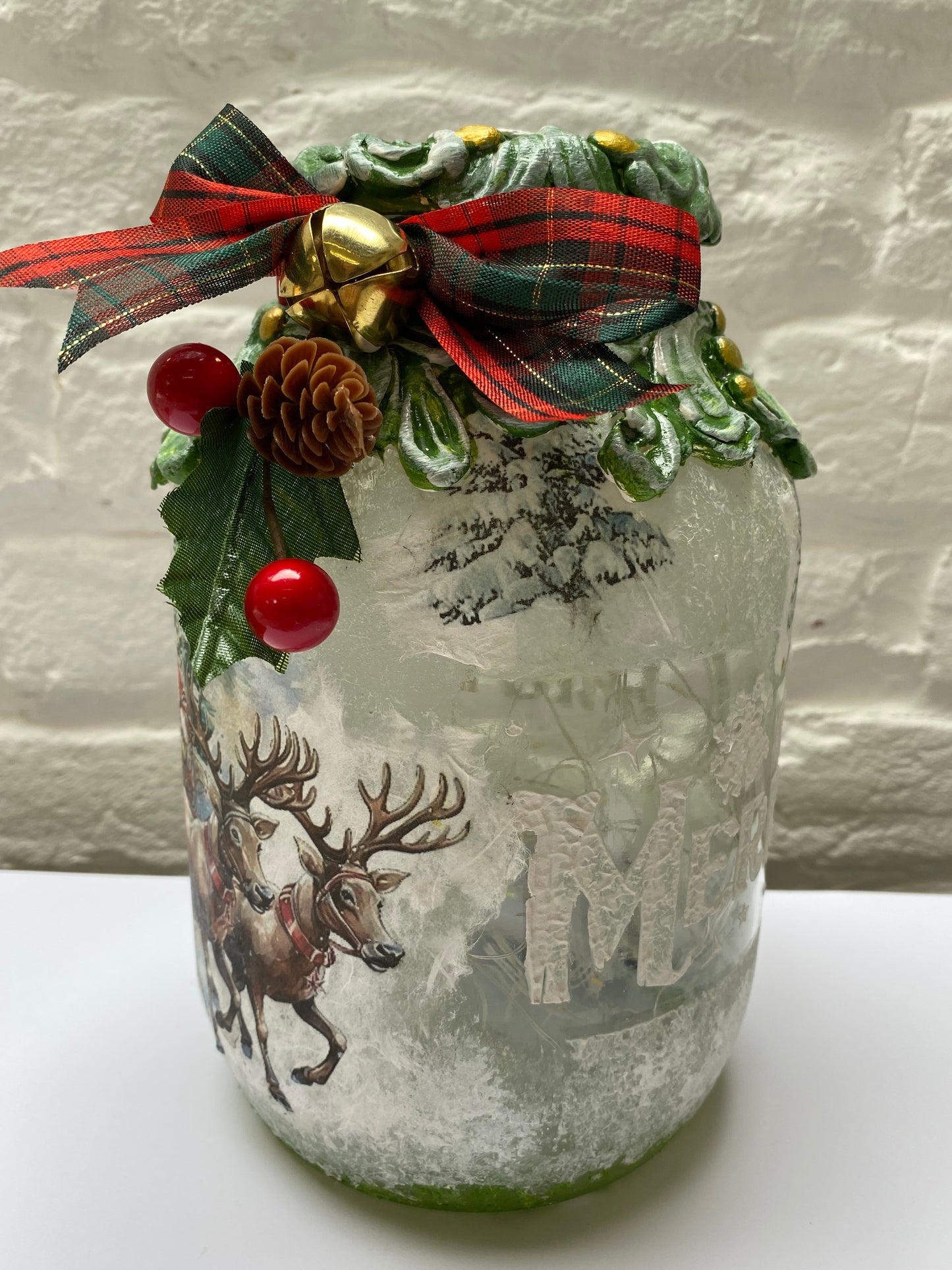 Mixed Media Christmas Glass Decoration - Tuesday 5th November 2024