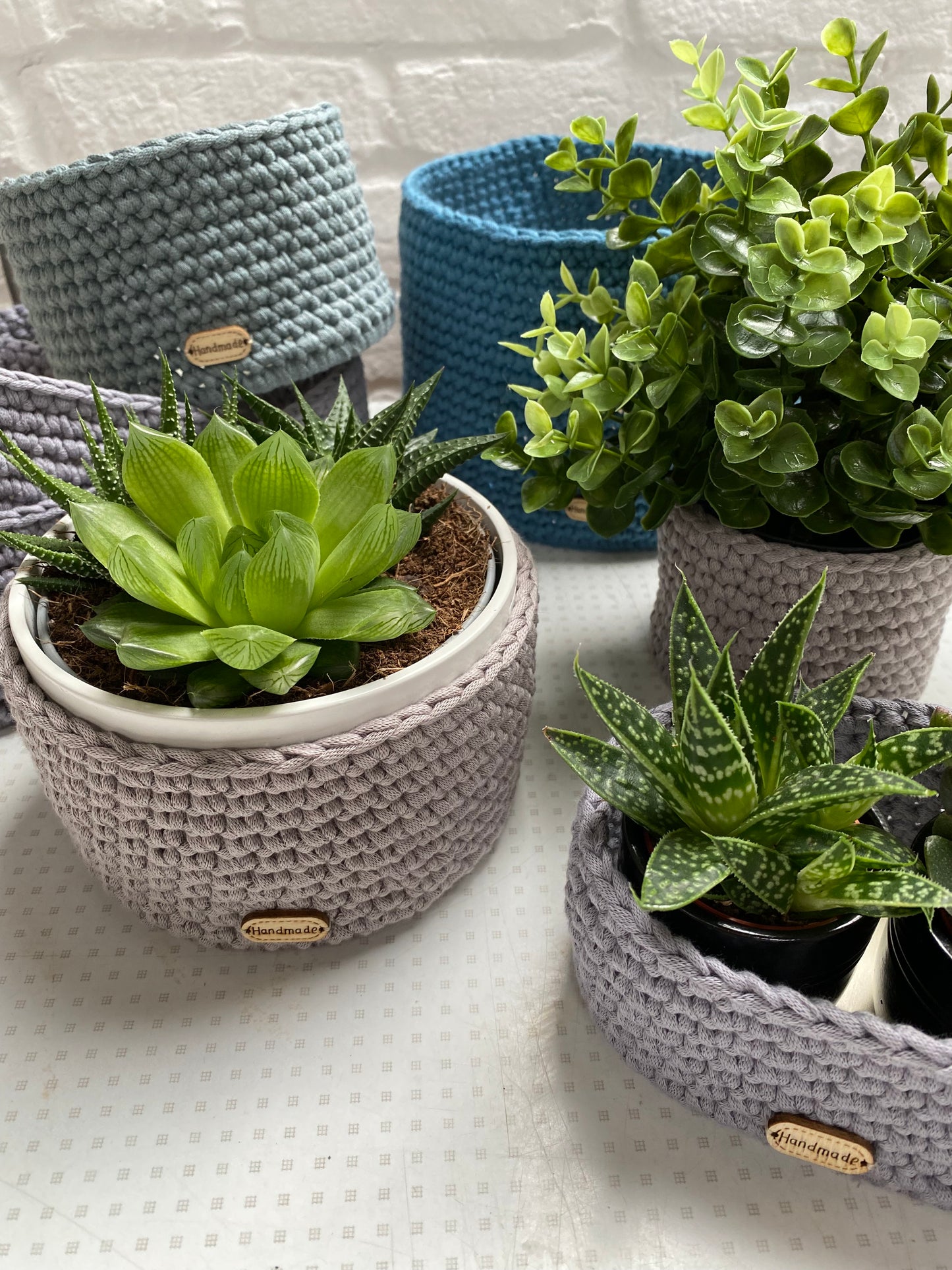 Crocheted Basket 10cm Round