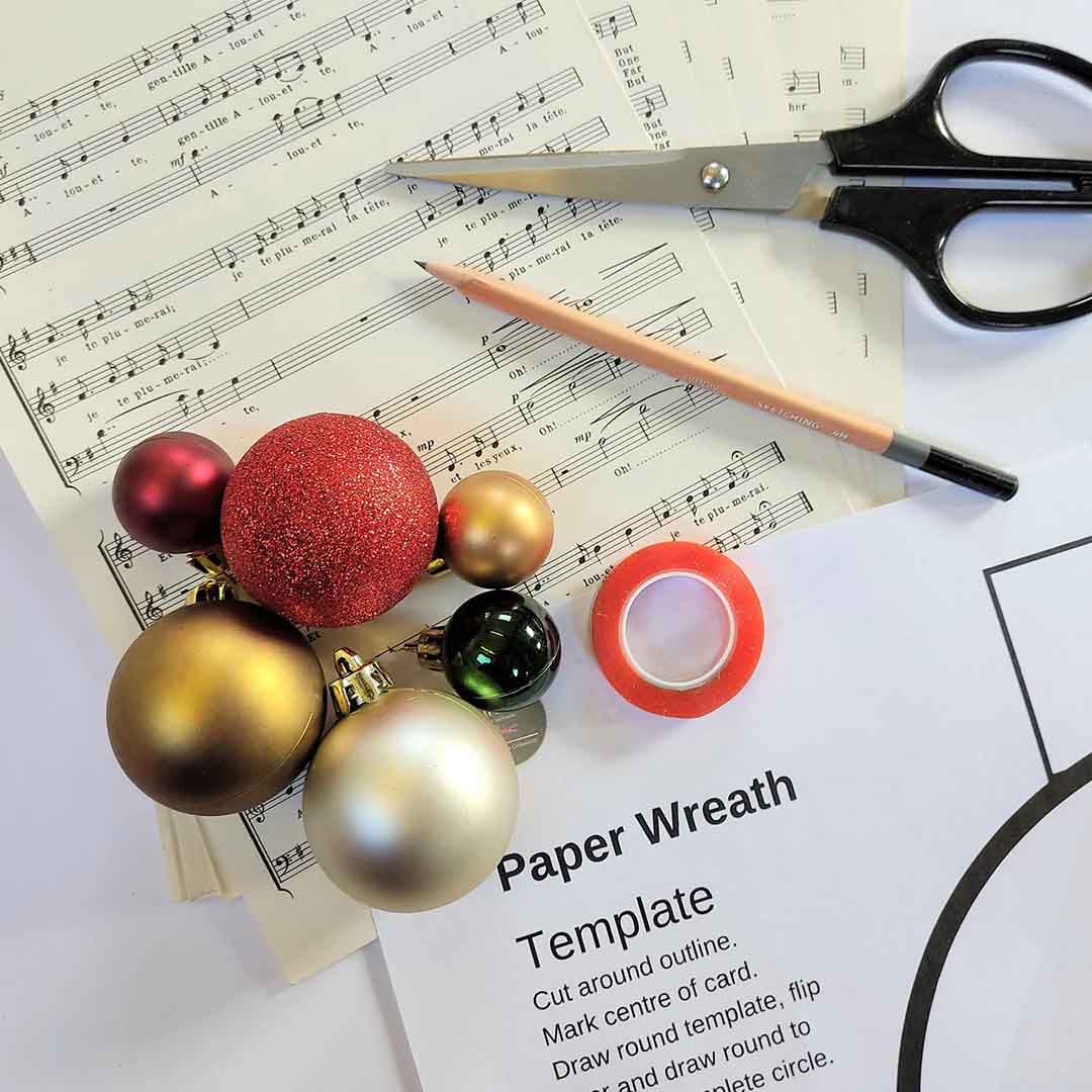 Vintage Paper Wreath Kit